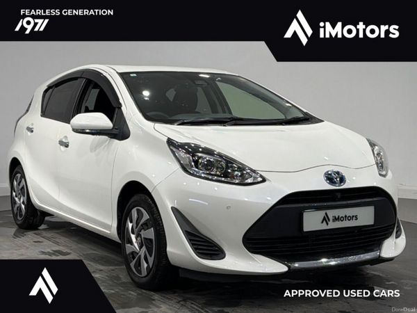 Toyota Aqua Hatchback, Petrol Hybrid, 2021, White