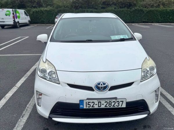 Toyota Prius Hatchback, Petrol Hybrid, 2015, White