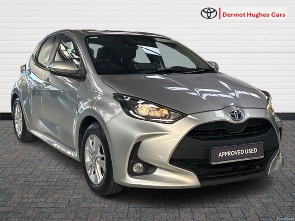 Toyota Yaris Hatchback, Petrol Hybrid, 2022, Grey