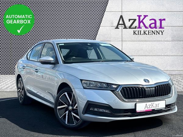 Skoda Octavia Hatchback, Petrol Plug-in Hybrid, 2021, Silver
