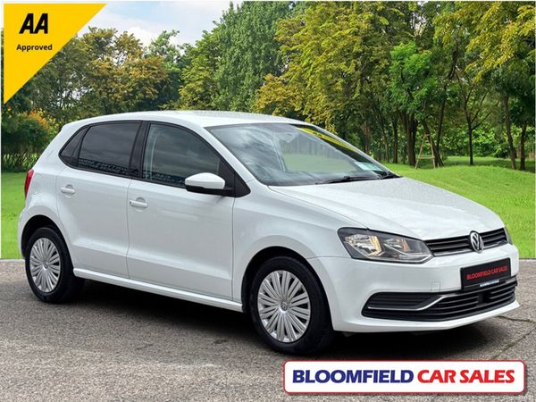 Volkswagen Polo Hatchback, Petrol, 2017, White