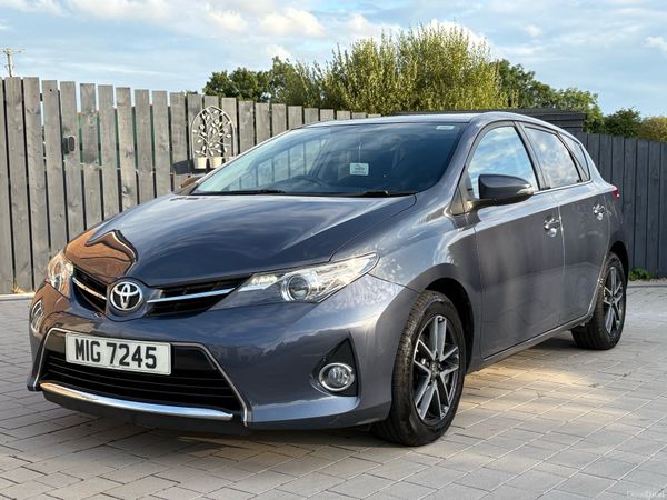 Toyota Auris Hatchback, Diesel, 2014, Blue