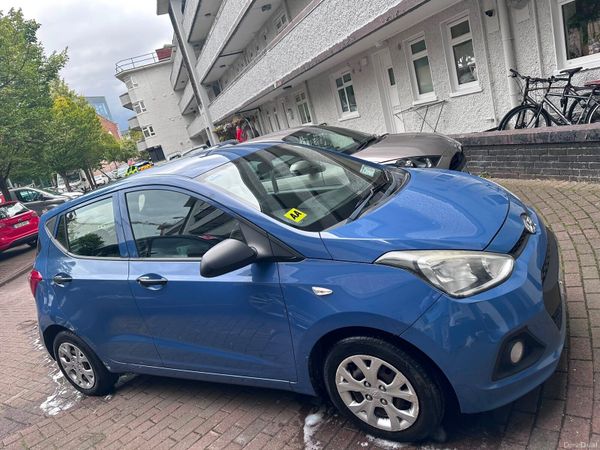 Hyundai i10 Hatchback, Petrol, 2016, Blue