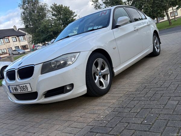 BMW 3-Series Saloon, Diesel, 2011, White