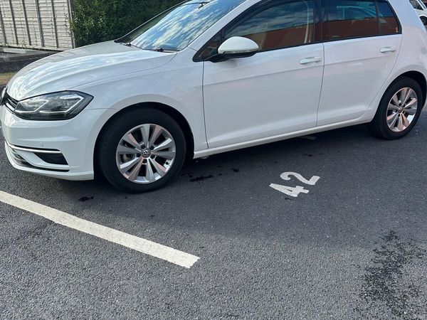 Volkswagen Golf Hatchback, Petrol, 2017, White