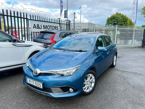 Toyota Auris Hatchback, Diesel, 2016, Blue