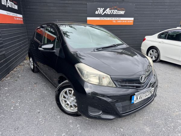 Toyota Yaris Hatchback, Petrol, 2013, Black