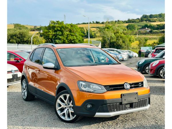 Volkswagen Polo Hatchback, Petrol, 2014, Orange