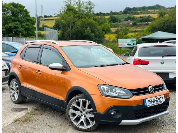 Volkswagen Polo Hatchback, Petrol, 2015, Bronze