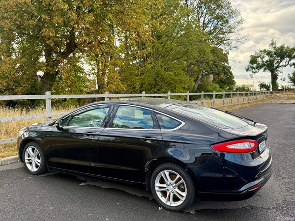 Ford Mondeo Hatchback, Diesel, 2016, Black