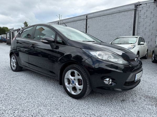 Ford Fiesta Hatchback, Petrol, 2012, Black