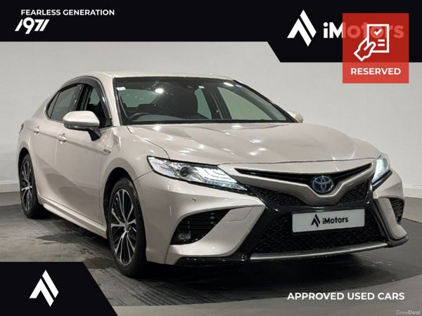 Toyota Camry Saloon, Petrol Hybrid, 2020, Beige
