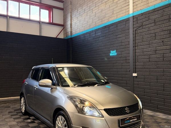 Suzuki Swift Hatchback, Petrol, 2012, Silver