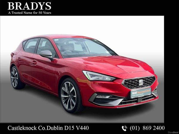 SEAT Leon Hatchback, Petrol, 2020, Red