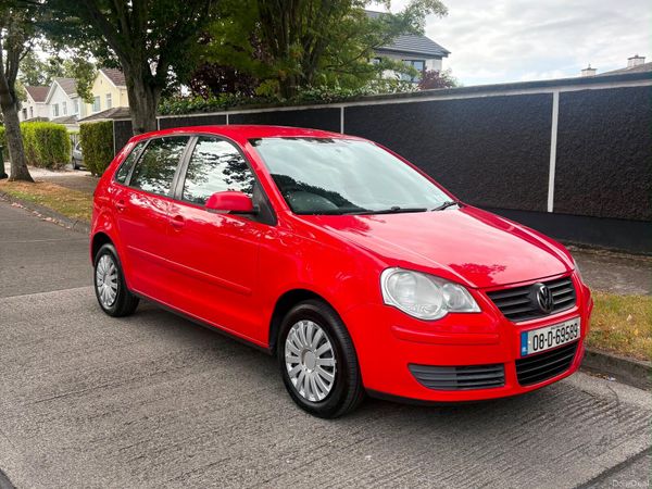 Volkswagen Polo Hatchback, Petrol, 2008, Red