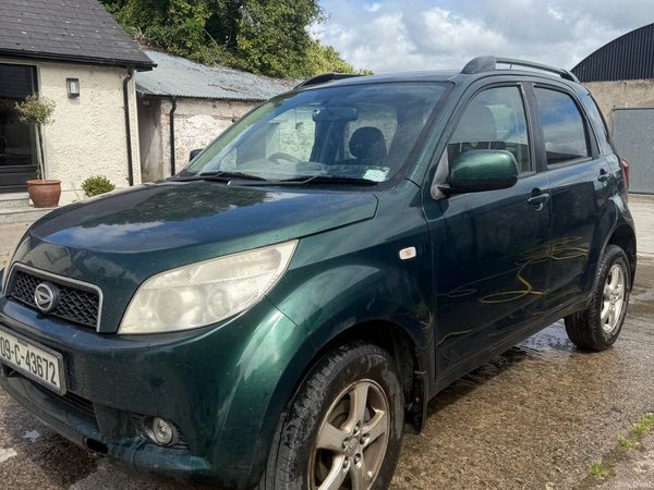 Daihatsu Terios SUV, Petrol, 2009, Green