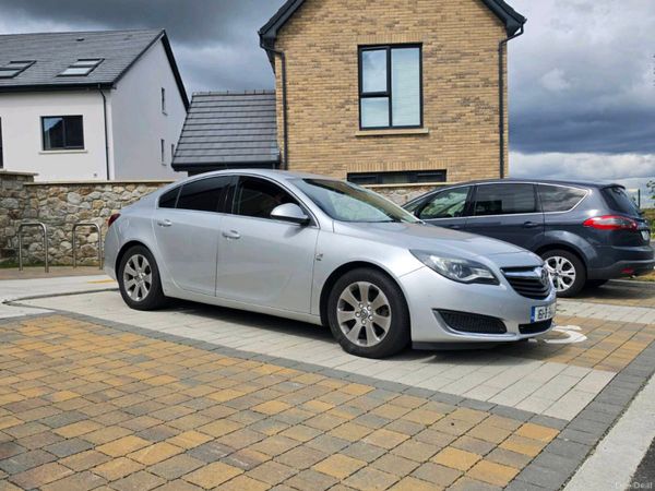 Vauxhall Insignia Hatchback, Diesel, 2016, Silver