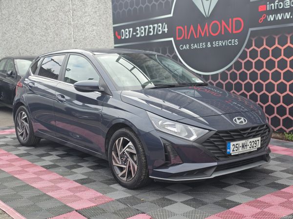 Hyundai i20 Hatchback, Petrol, 2025, Grey