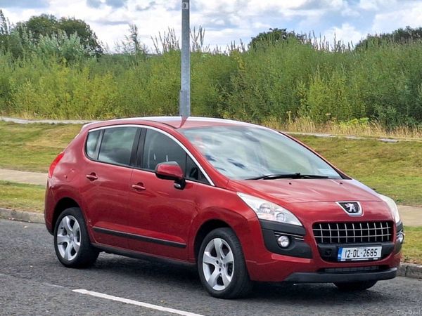 Peugeot 3008 MPV, Diesel, 2012, Red