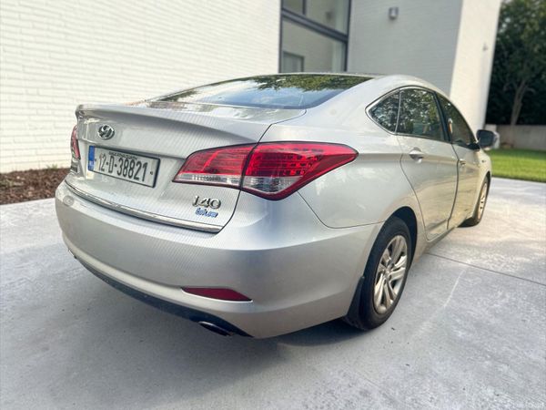 Hyundai i40 Saloon, Diesel, 2012, Silver