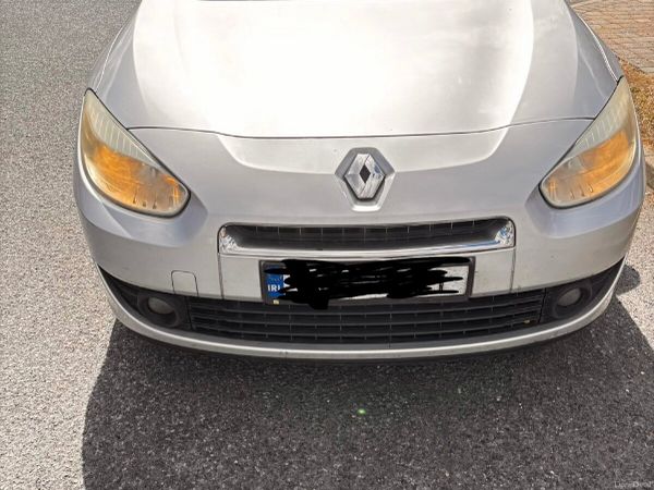 Renault Fluence Saloon, Diesel, 2010, Silver