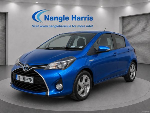 Toyota Yaris Hatchback, Petrol Hybrid, 2016, Blue