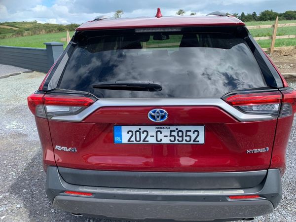 Toyota RAV4 SUV, Petrol Hybrid, 2020, Red