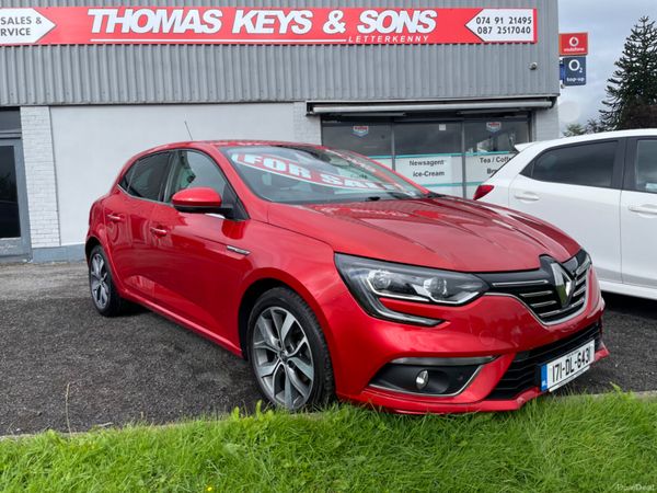 Renault Megane Hatchback, Diesel, 2017, Red
