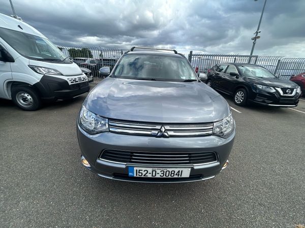 Mitsubishi Outlander SUV, Petrol Plug-in Hybrid, 2015, Grey