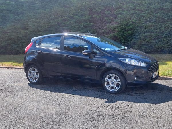 Ford Fiesta Hatchback, Petrol, 2014, Black