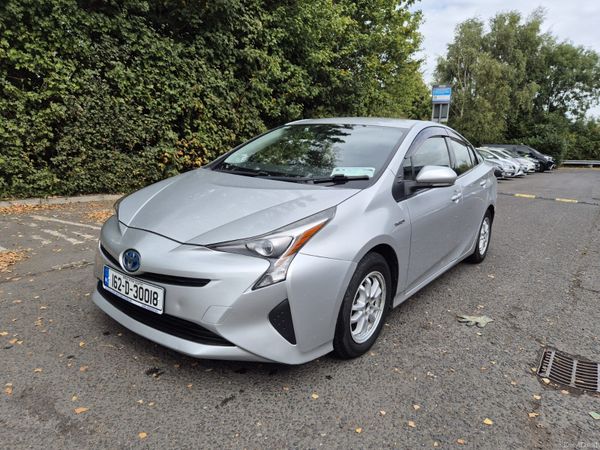 Toyota Prius Hatchback, Petrol Hybrid, 2016, Silver