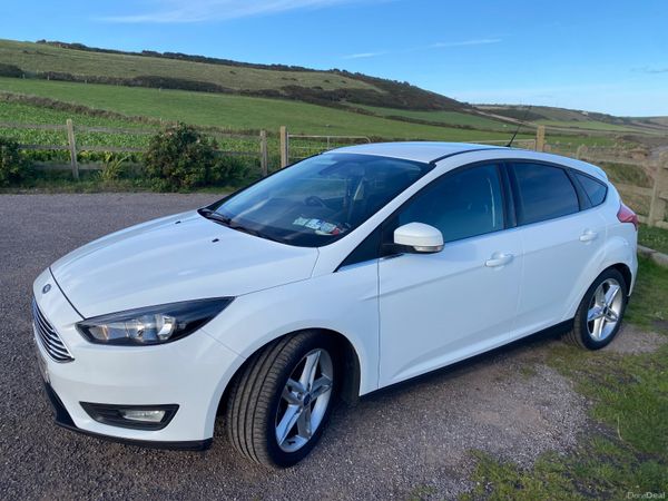 Ford Focus Hatchback, Petrol, 2016, White