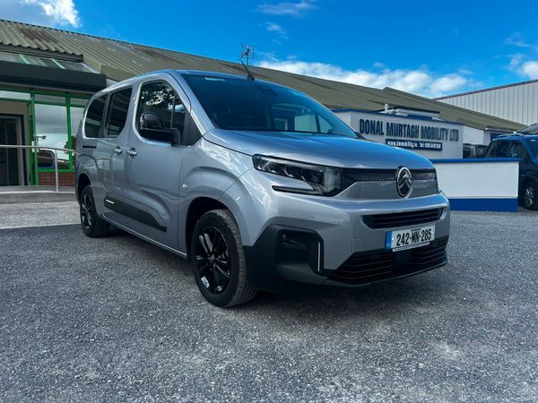 Citroen Berlingo Multispace MPV, Diesel, 2024, Silver