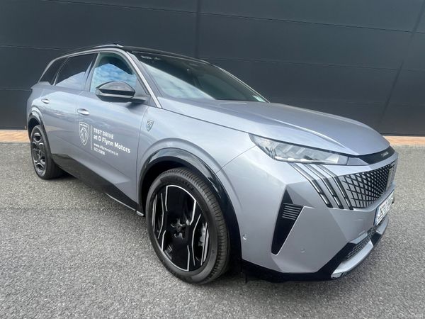 Peugeot 5008 MPV, Electric, 2026, Grey