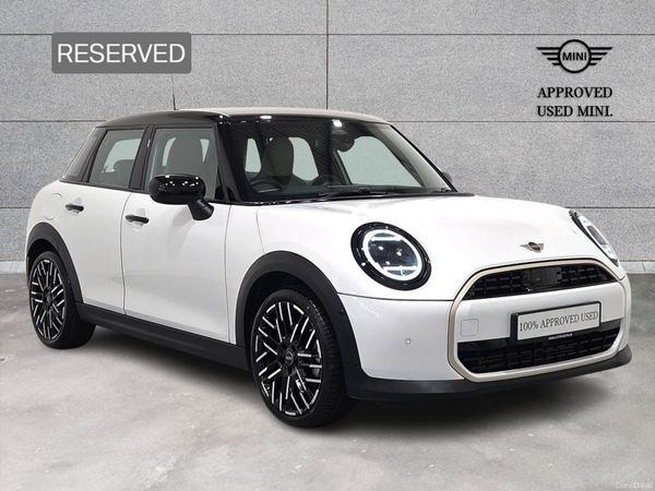 Mini Cooper Hatchback, Petrol, 2025, White