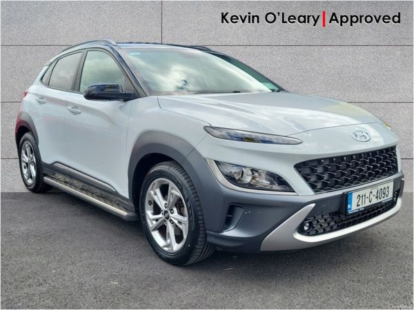 Hyundai KONA MPV, Petrol, 2021, White