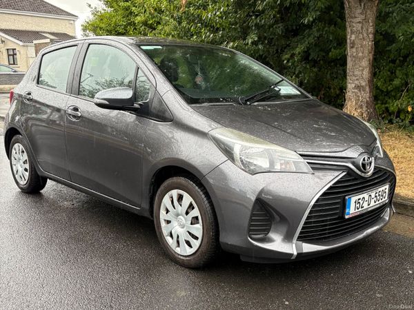 Toyota Yaris Hatchback, Petrol, 2015, Grey