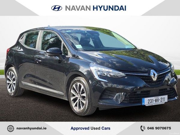 Renault Clio Hatchback, Petrol, 2023, Black