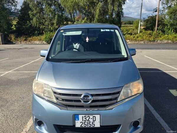 Nissan Serena MPV, Petrol Hybrid, 2013, Blue
