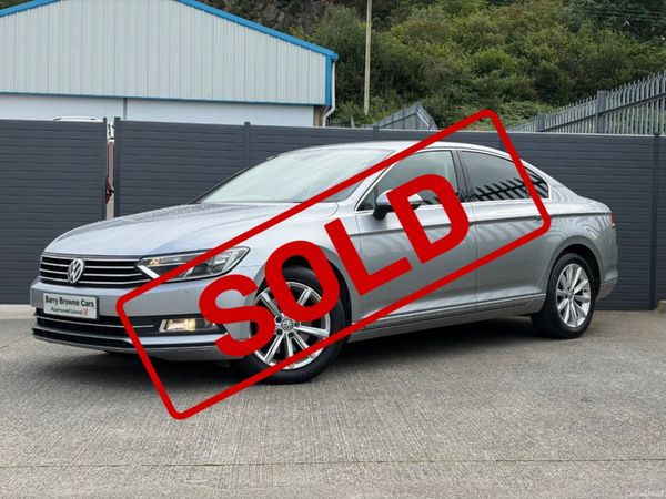 Volkswagen Passat Saloon, Diesel, 2019, Grey