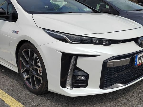 Toyota Prius Hatchback, Petrol Plug-in Hybrid, 2019, White