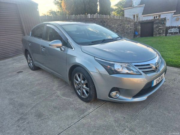 Toyota Avensis Saloon, Diesel, 2012, Grey