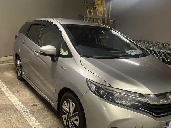 Honda Shuttle MPV, Petrol Hybrid, 2016, Grey