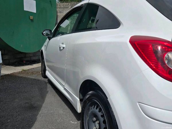Vauxhall Corsa Hatchback, Petrol, 2013, White