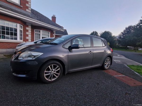 Toyota Auris Hatchback, Petrol, 2009, Grey