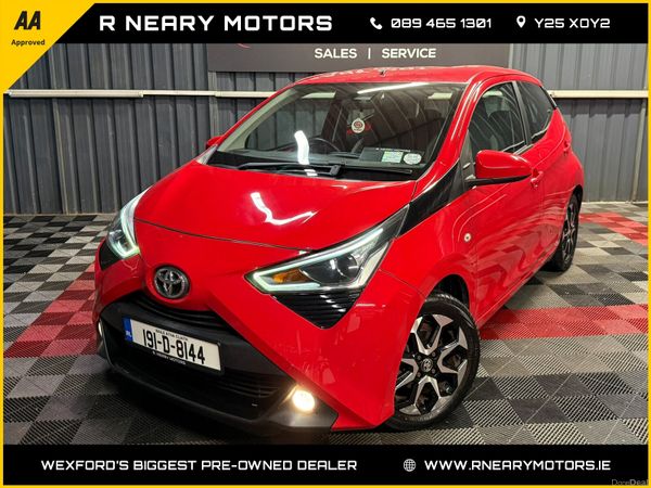 Toyota Aygo Hatchback, Petrol, 2019, Red