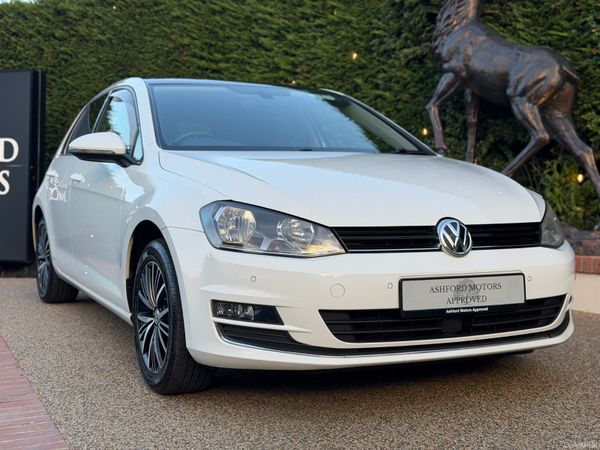 Volkswagen Golf Estate, Petrol, 2017, White