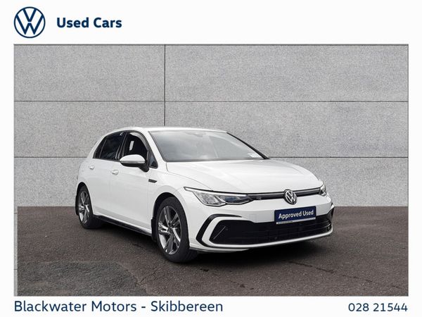 Volkswagen Golf Hatchback, Petrol, 2023, White