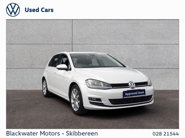 Volkswagen Golf Hatchback, Petrol, 2017, White