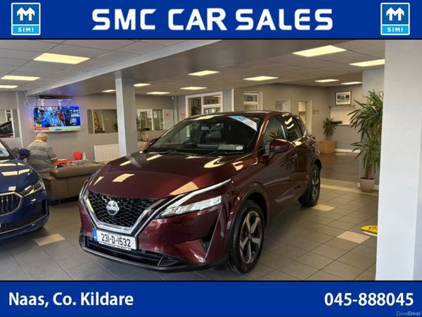Nissan Qashqai SUV, Petrol, 2023, Red